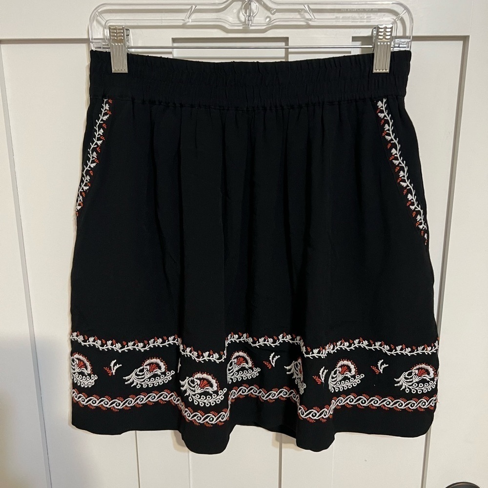Loft Black Embroidered Boho Skirts With Pockets size Small